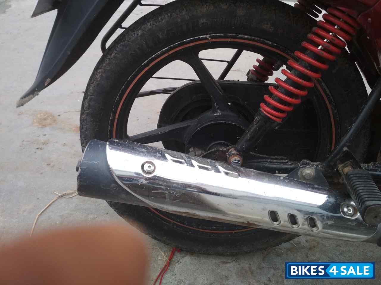 Meroon Mahindra Centuro