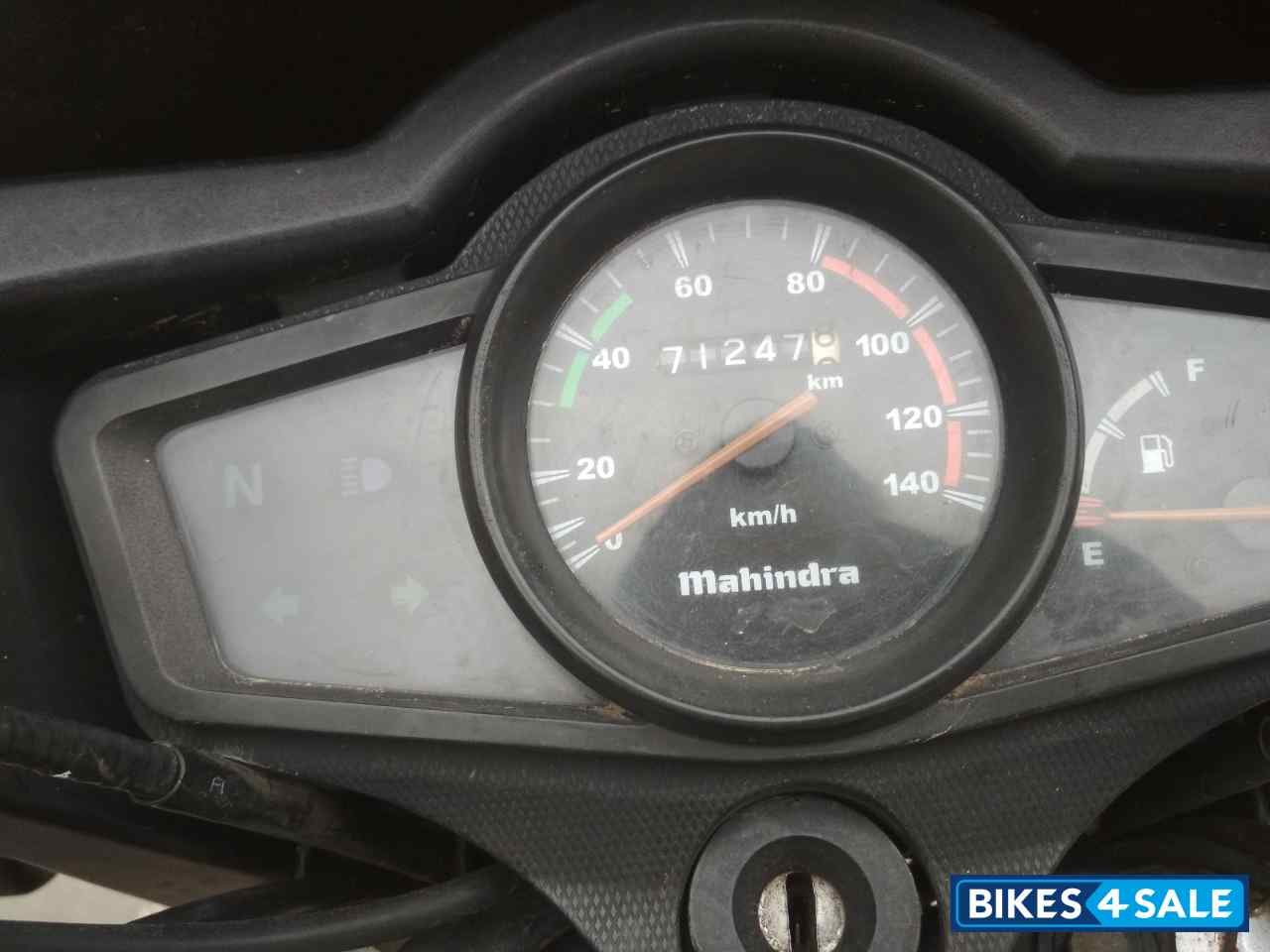 Meroon Mahindra Centuro