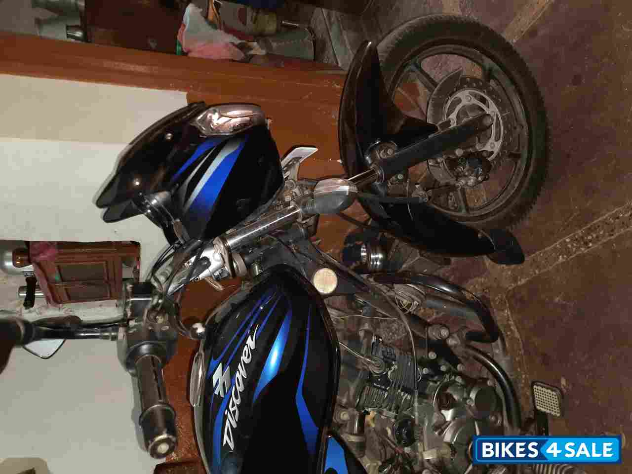 Bajaj Discover 150 S