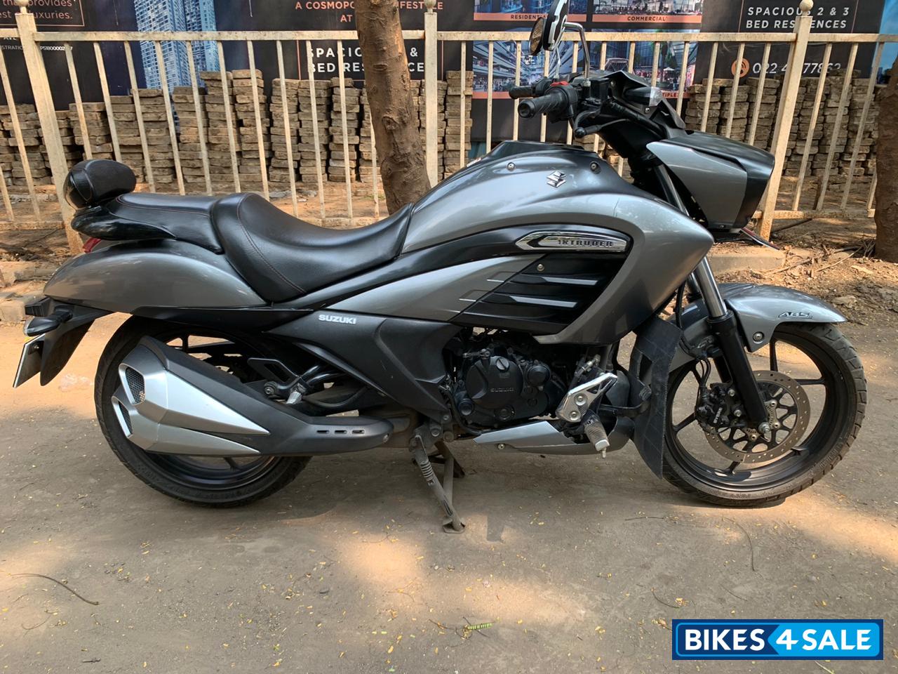 Suzuki Intruder 150