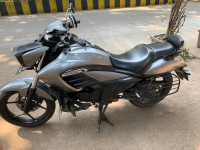 Suzuki Intruder 150