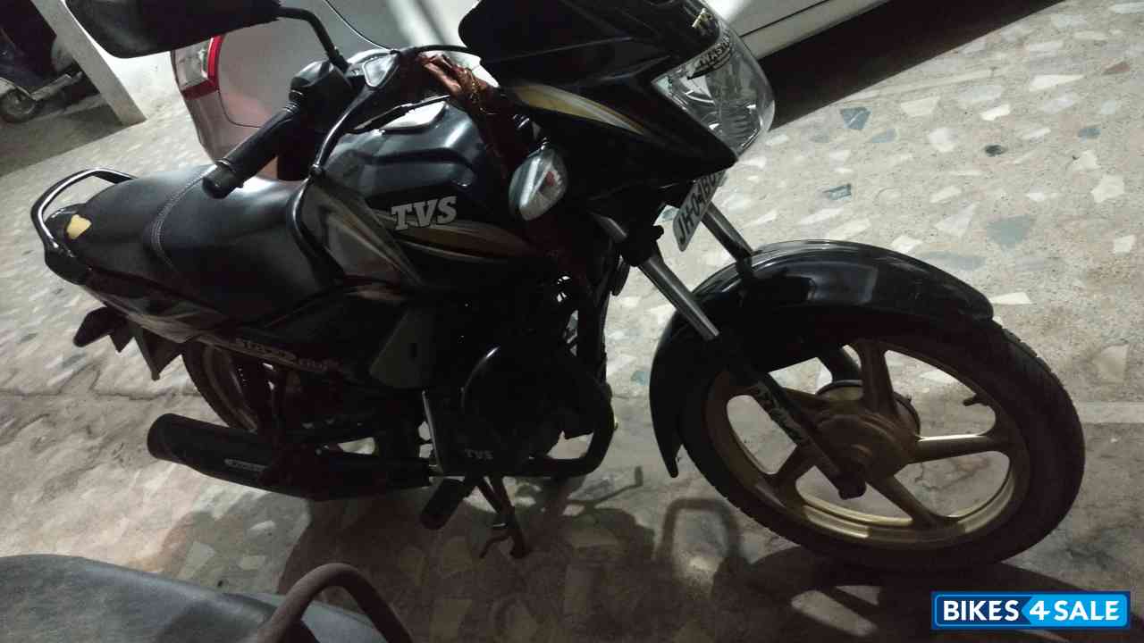 Black TVS Star City Plus