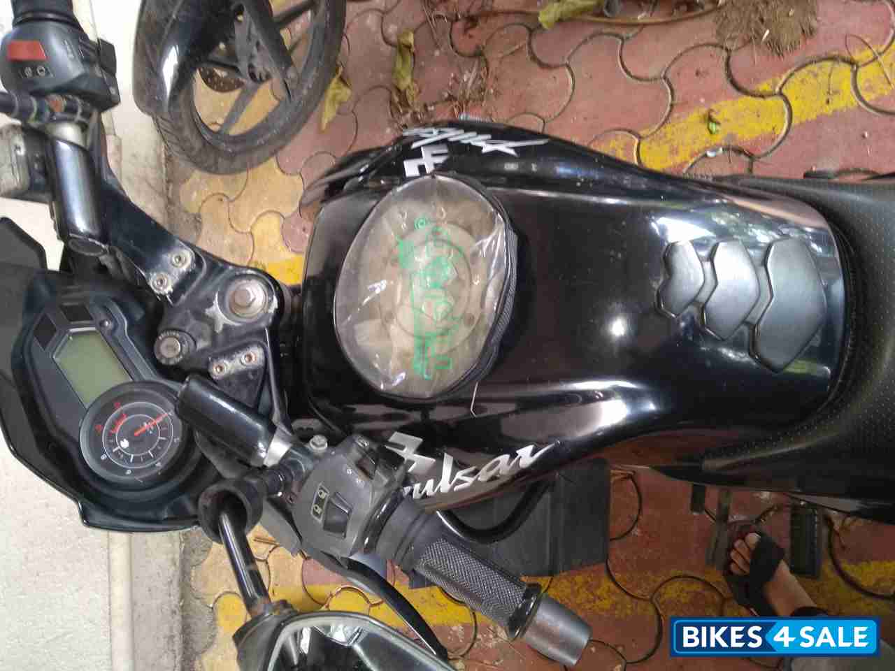 Black Bajaj Pulsar 135LS
