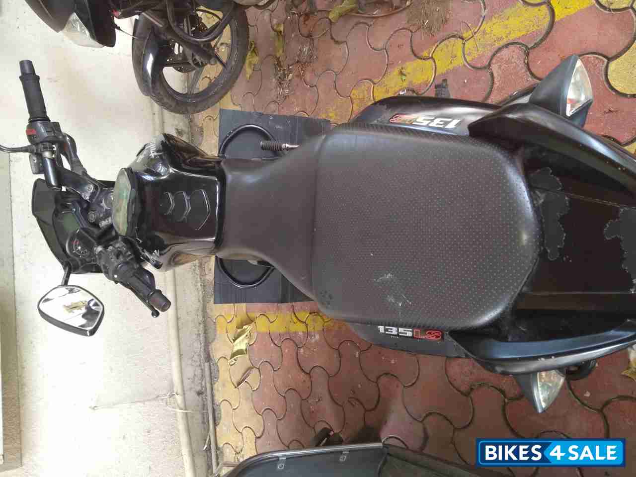 Black Bajaj Pulsar 135LS