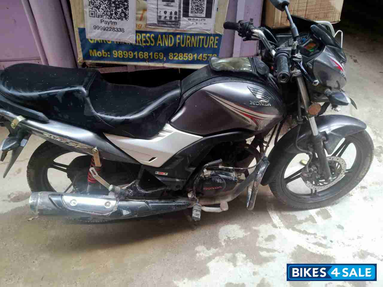Geny Grey Metal Honda CB Shine SP
