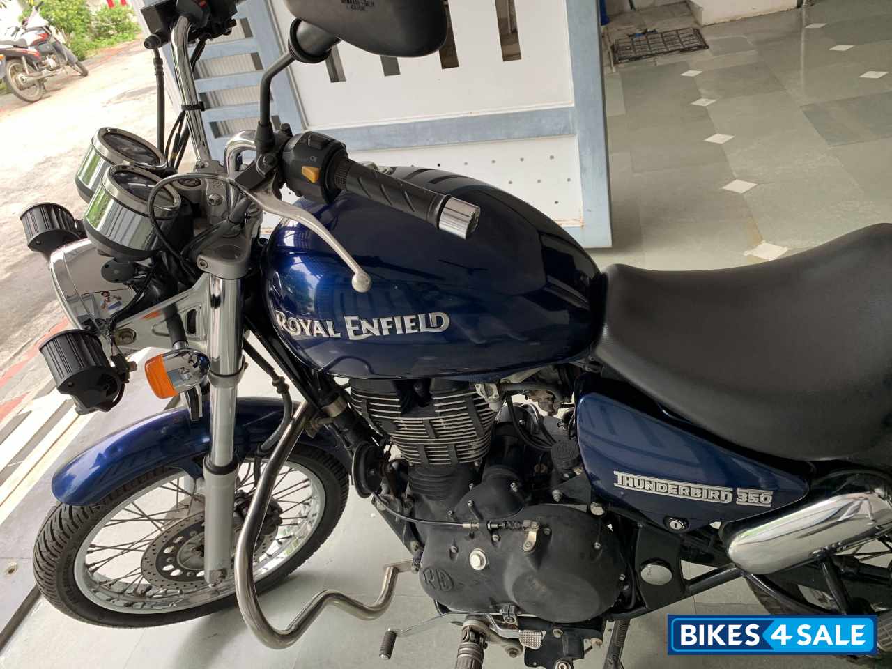 Royal Enfield Thunderbird 350