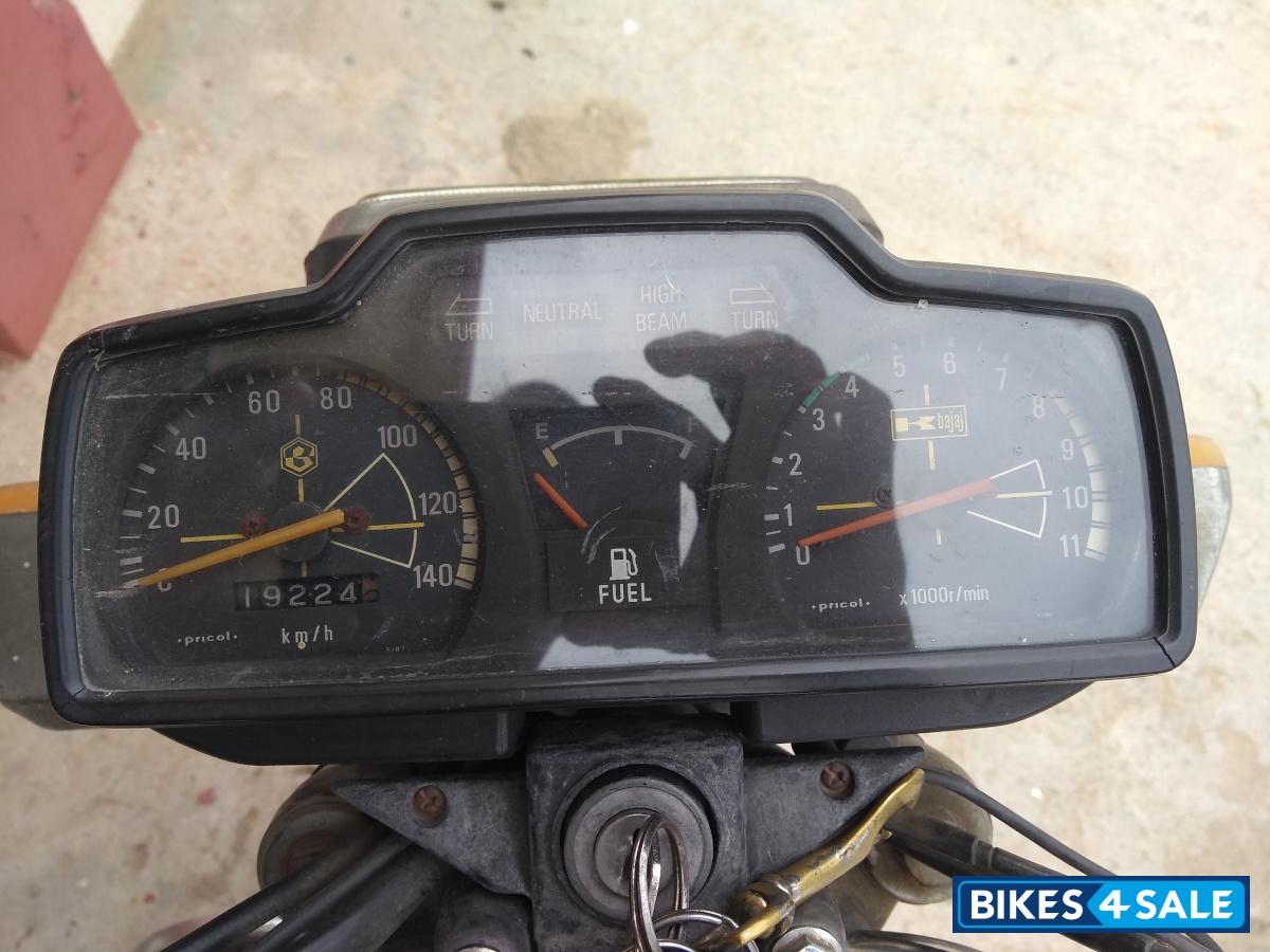 Black Bajaj KB 100 Black Bajaj KB 100