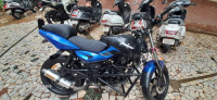 Bajaj Pulsar 220 DTSFi 2015 Model