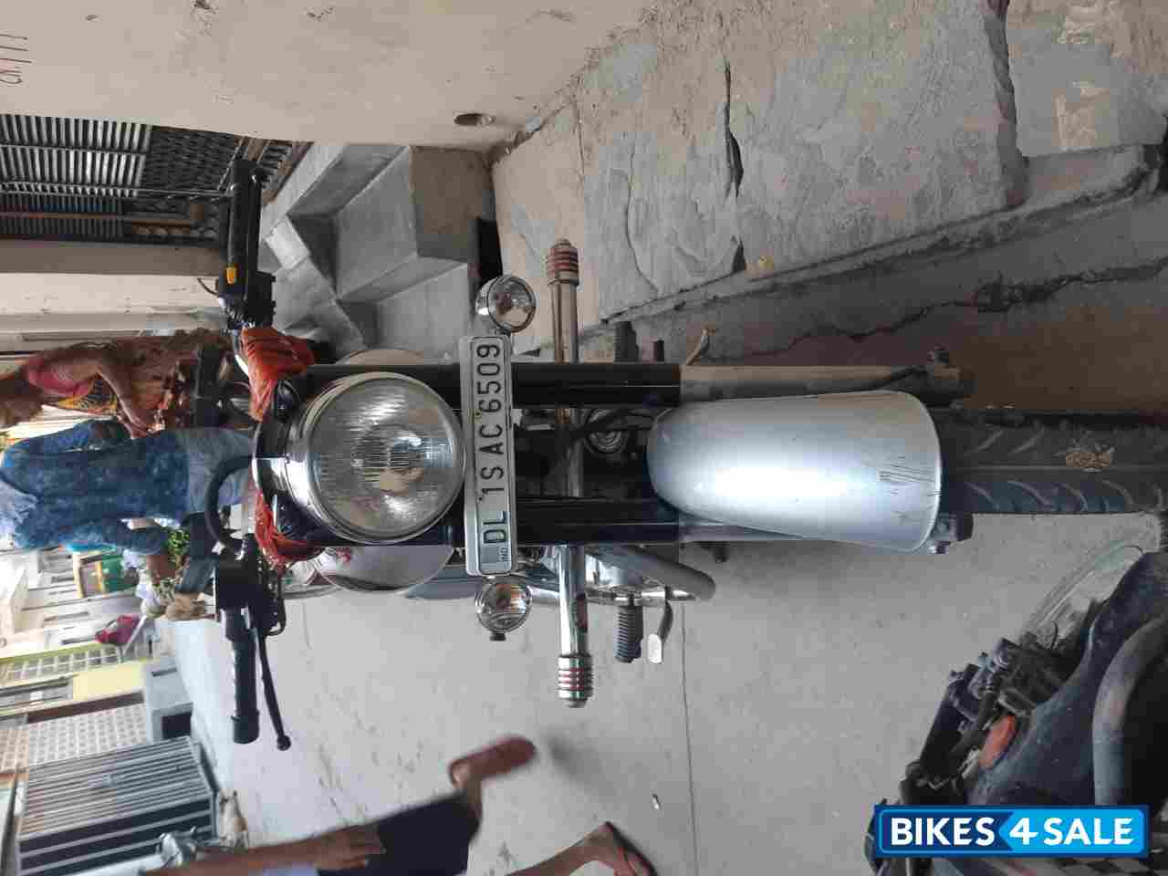 Royal Enfield Classic 350 BS VI