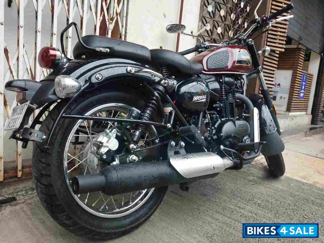 Bkack & Red Benelli Imperiale 400