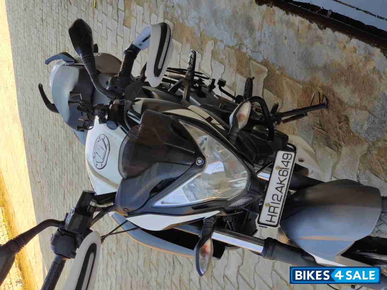 Bajaj Pulsar 200 NS ABS