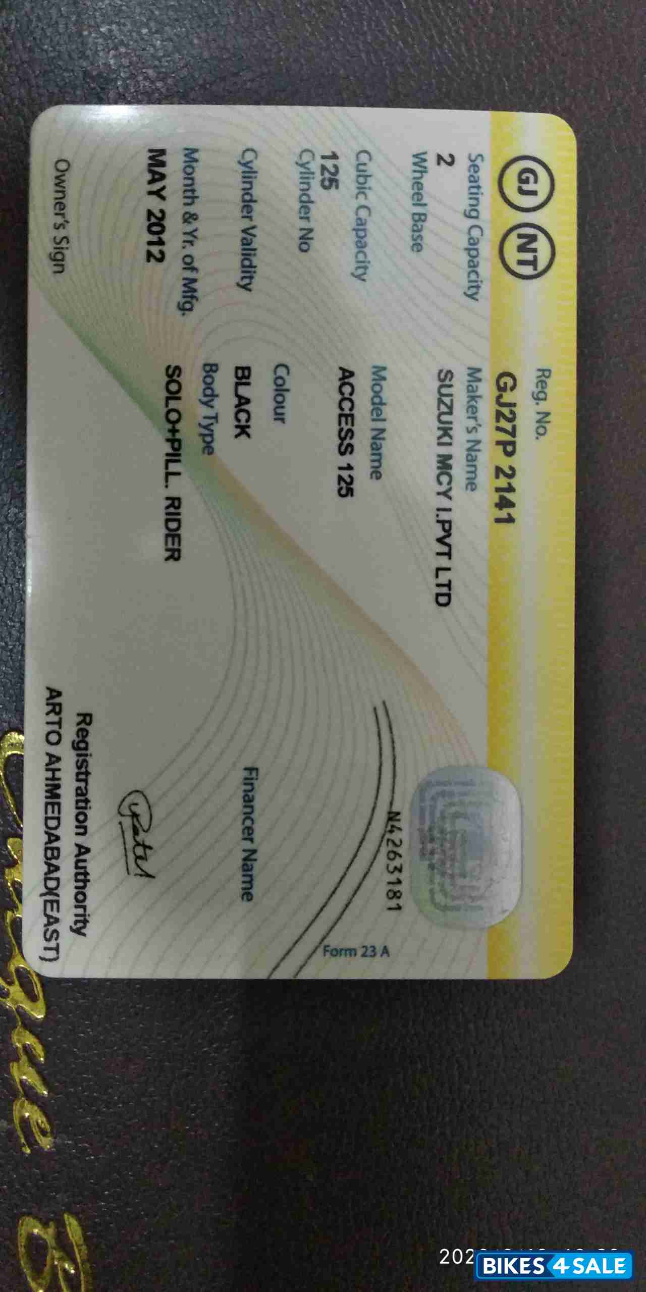 Black Suzuki Access 125