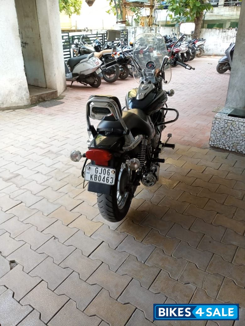 Bajaj Avenger Cruise 220