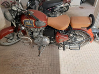 Chestnut Royal Enfield Classic 350