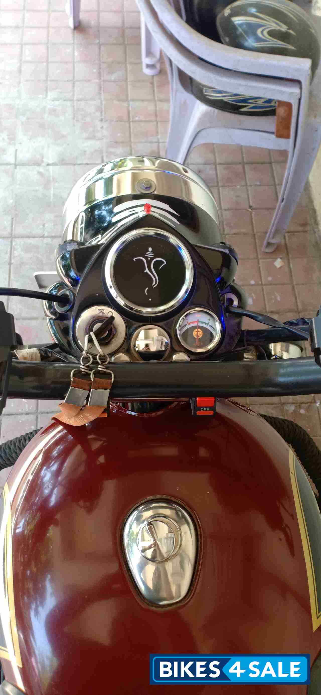 Chestnut Red Royal Enfield Classic 350