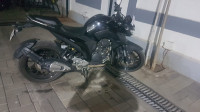 Black Yamaha FZ25