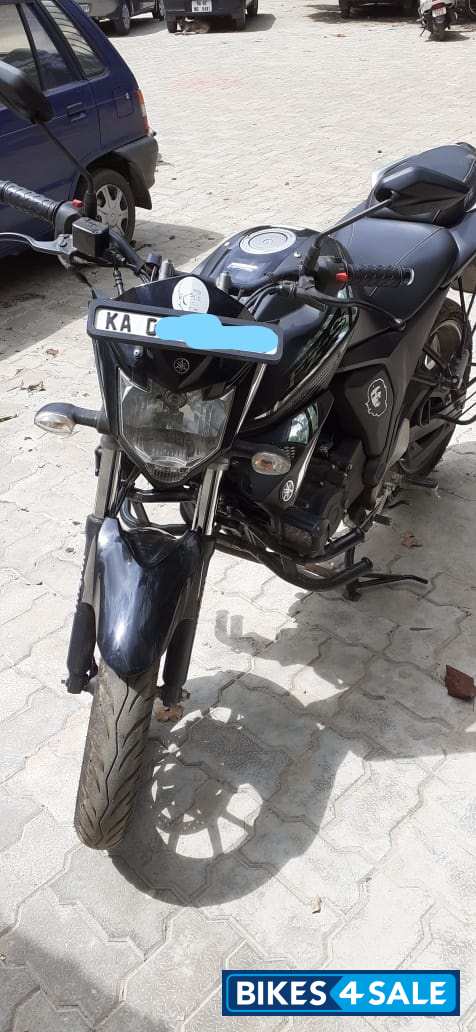 Yamaha FZ FI V2