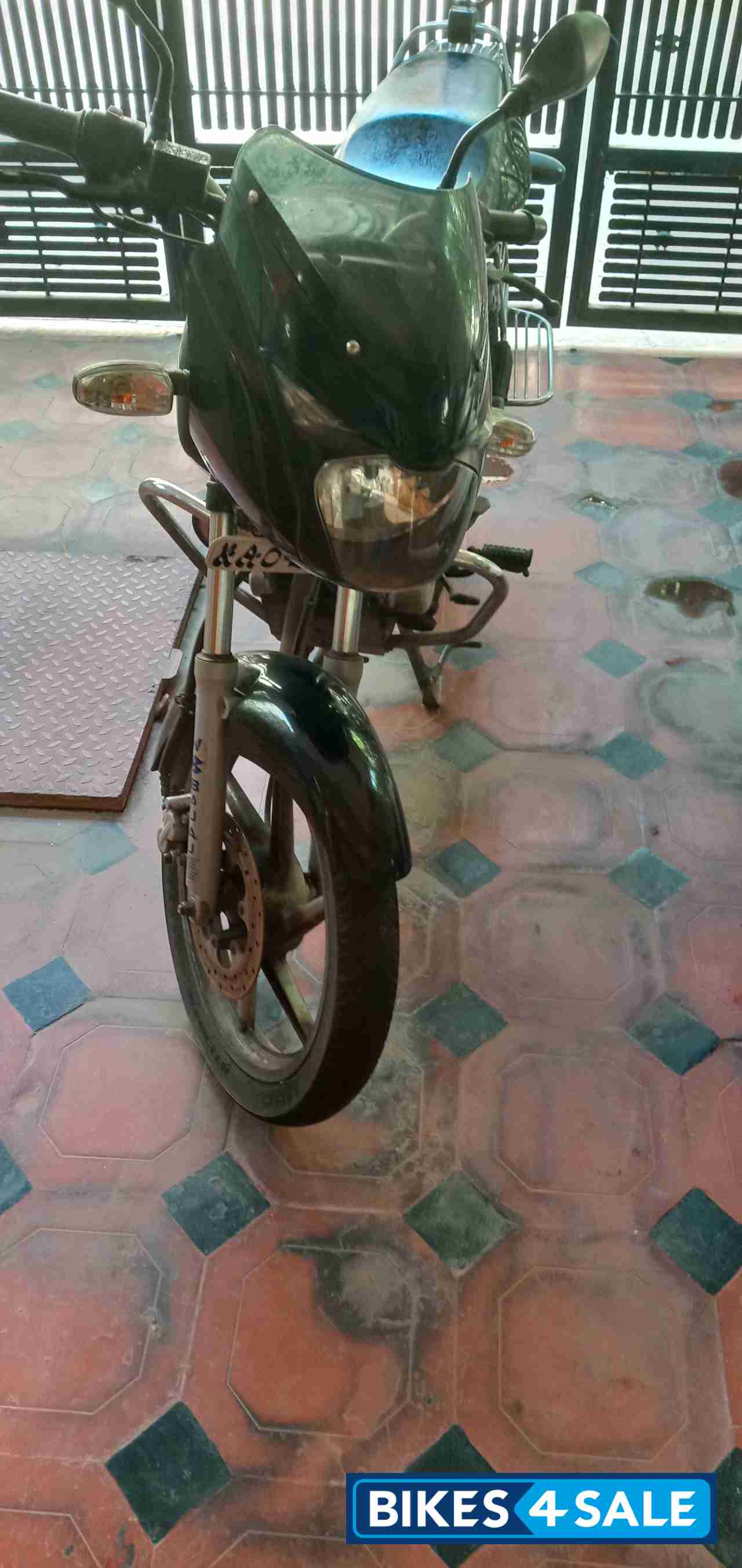 Black Bajaj Pulsar 150 DTSi
