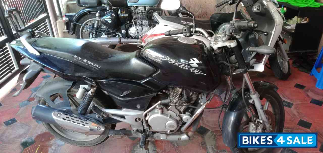 Black Bajaj Pulsar 150 DTSi