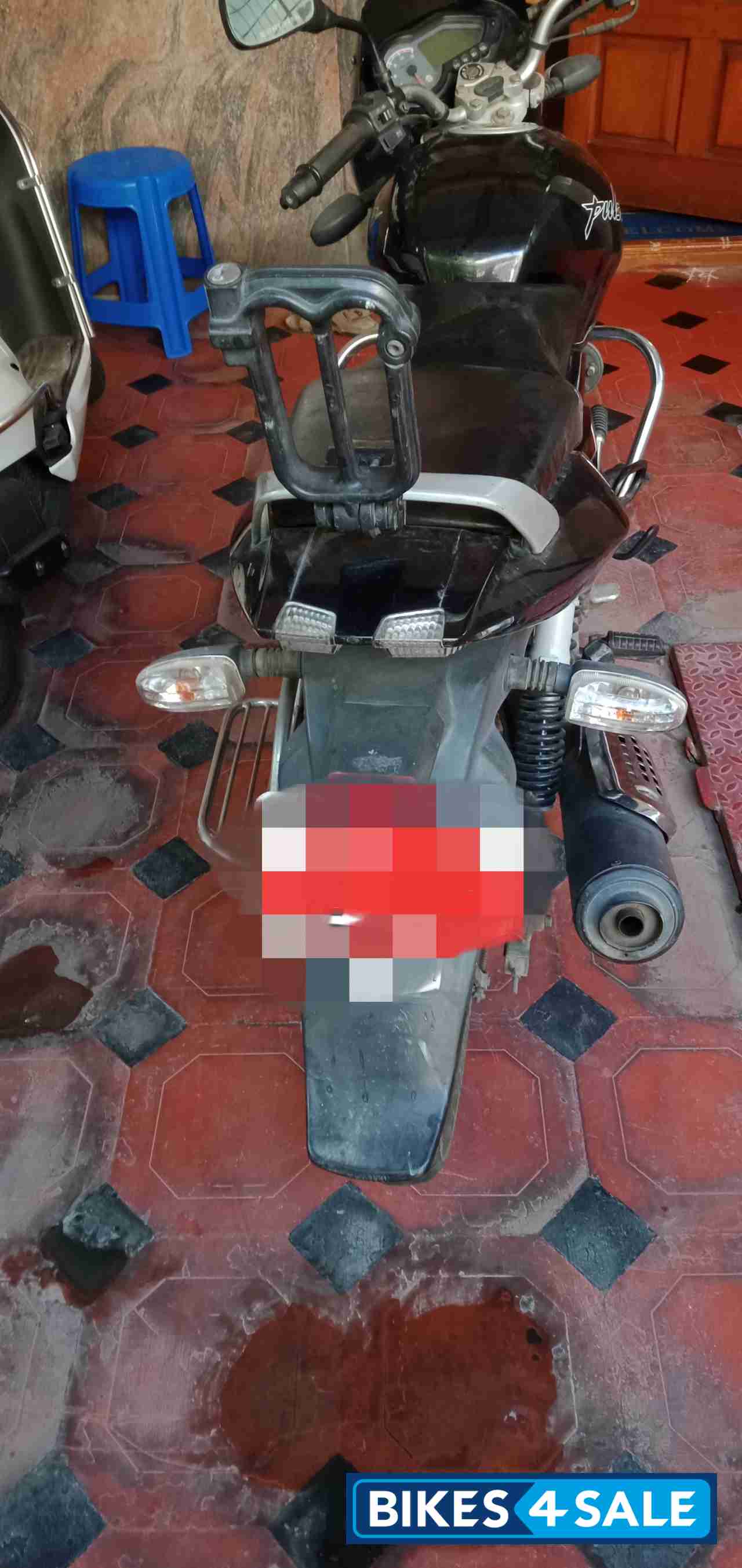 Black Bajaj Pulsar 150 DTSi