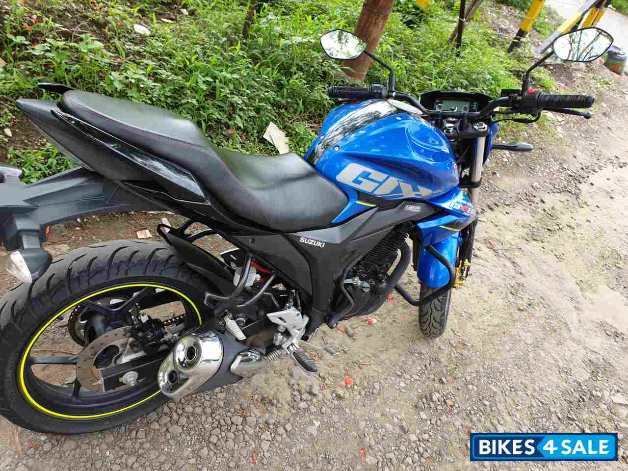 Triton Blue Suzuki Gixxer 150 Triton Blue Suzuki Gixxer 150
