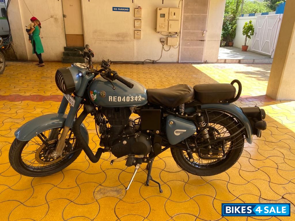 Airborn Blue Royal Enfield Classic Signals Airborne Blue Airborn Blue Royal Enfield Classic Signals Airborne Blue