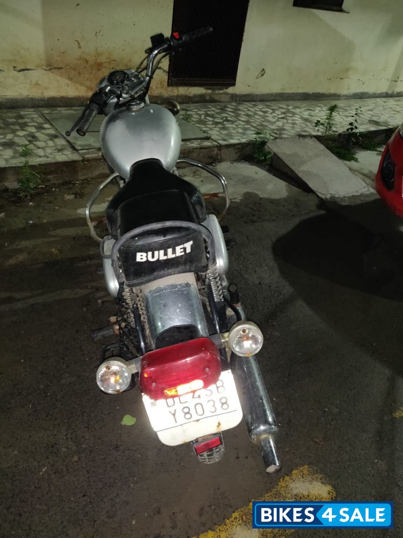 Silver Royal Enfield Bullet Electra Twinspark