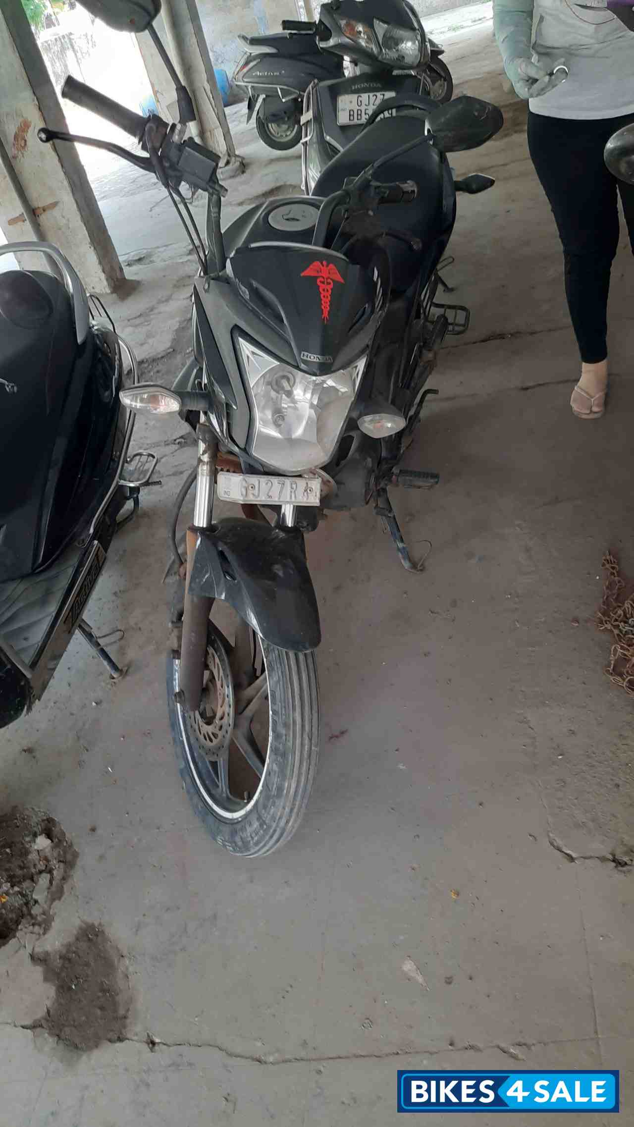 Black Honda CB Trigger Black Honda CB Trigger