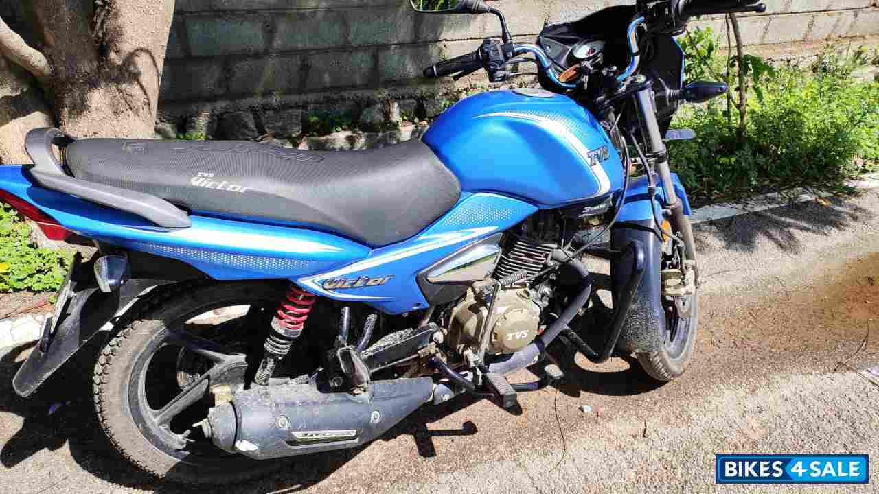 Blue TVS Victor Premium Edition