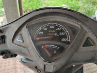 Silver Honda Aviator