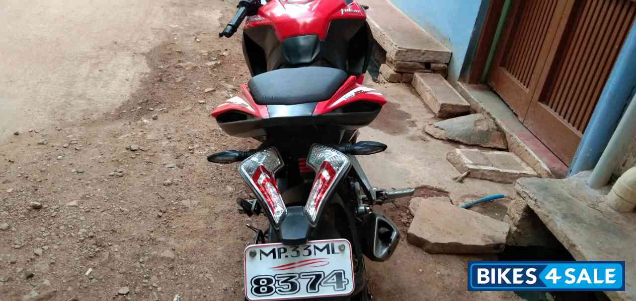 Red Bajaj Pulsar RS 200 Red Bajaj Pulsar RS 200