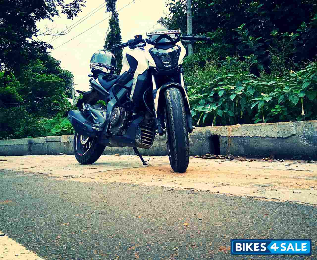 Bajaj Dominar 400 Disc Bajaj Dominar 400 Disc