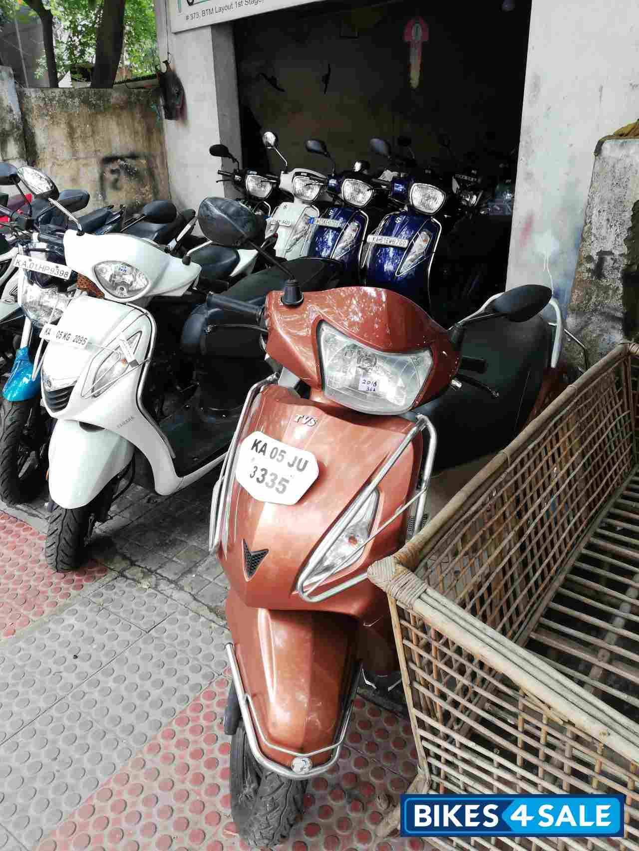 tvs jupiter zx bs4 on road price