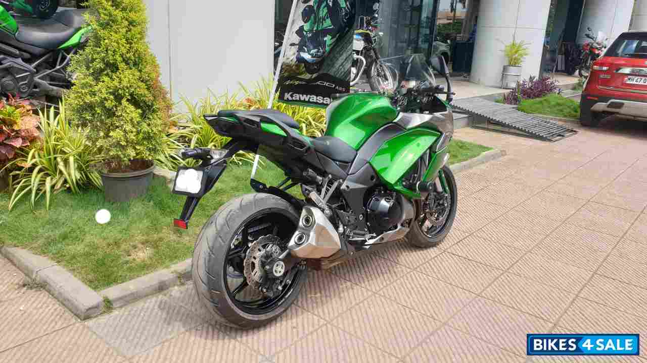 Green Kawasaki Z1000SX