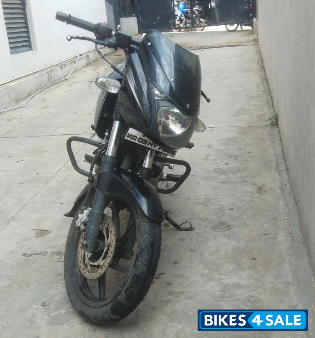 Black Bajaj Pulsar 180 DTSi