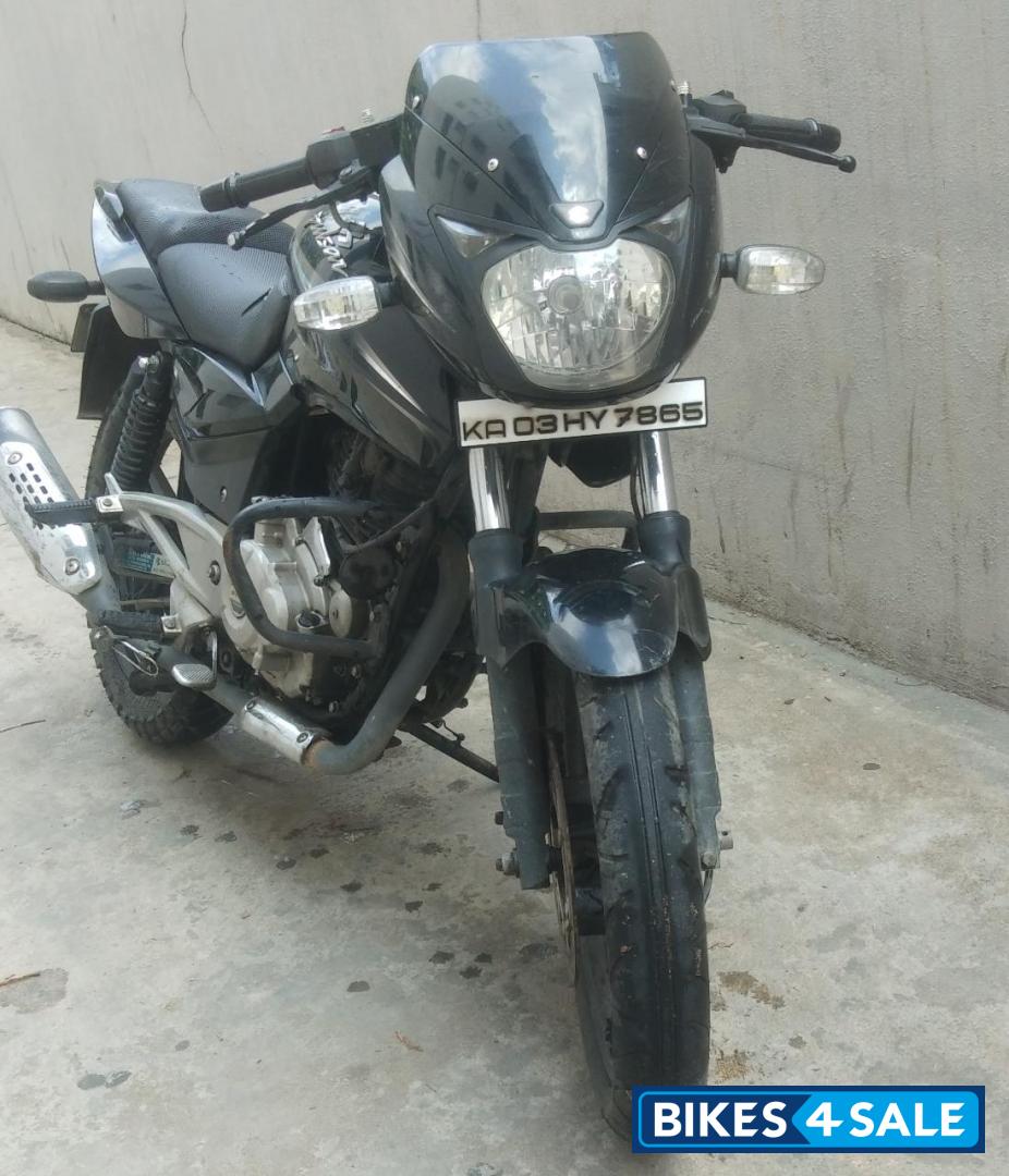 Black Bajaj Pulsar 180 DTSi