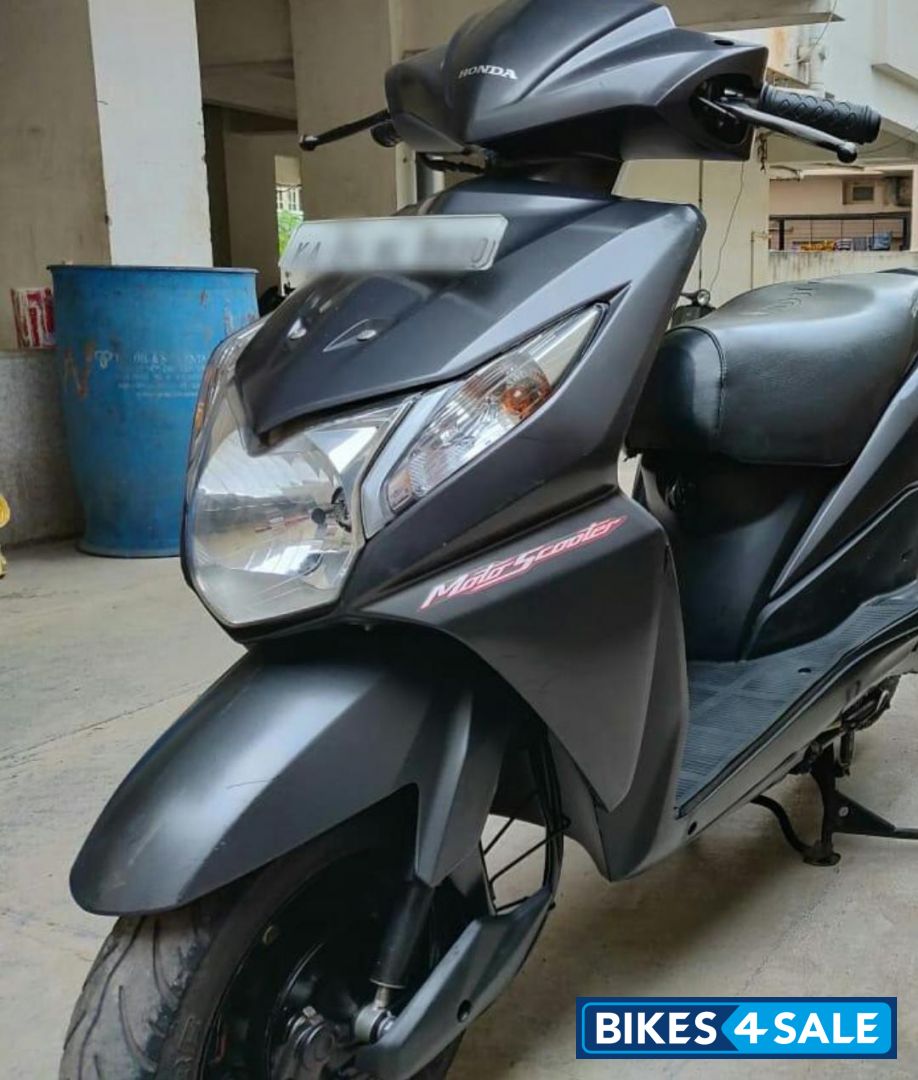 Grey Honda Dio