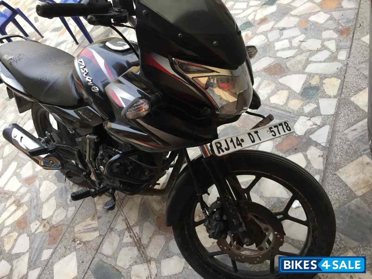 Black Red Bajaj Discover 150 F