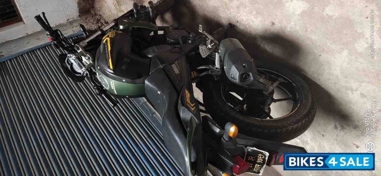 Millatery Yamaha FZ .mci