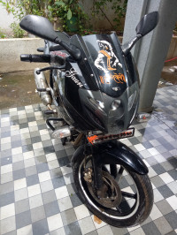 Black Bajaj Pulsar 220 DTSFi