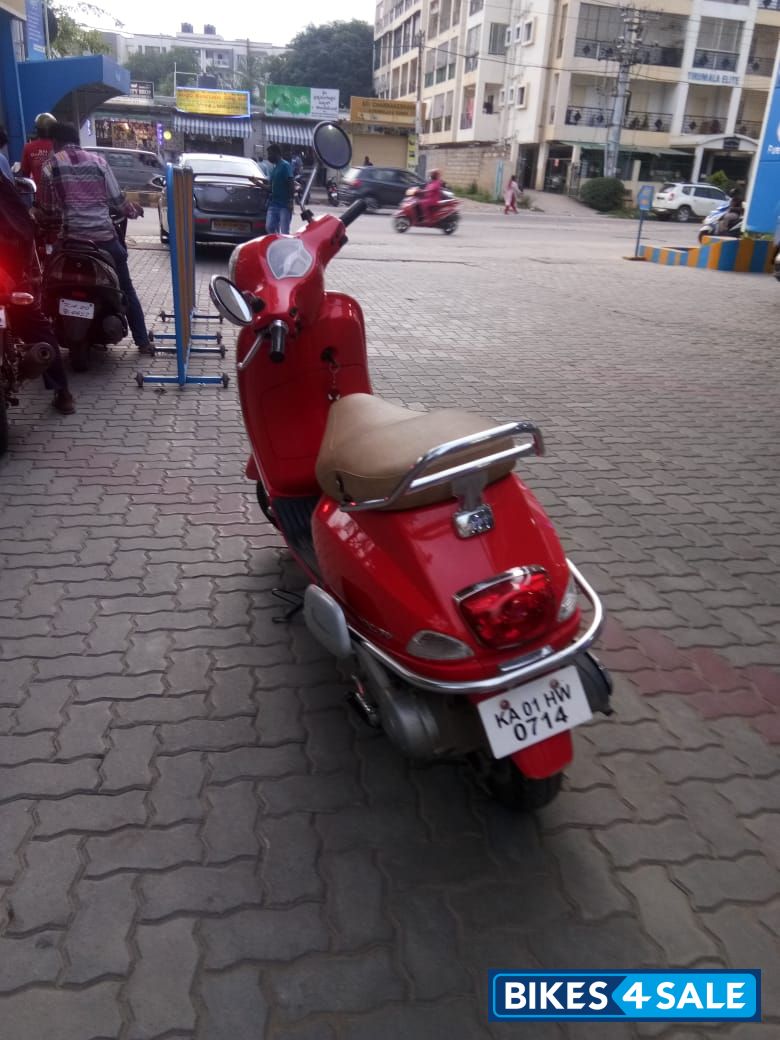 Red Vespa SXL 150