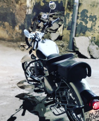 Royal Enfield Classic 350