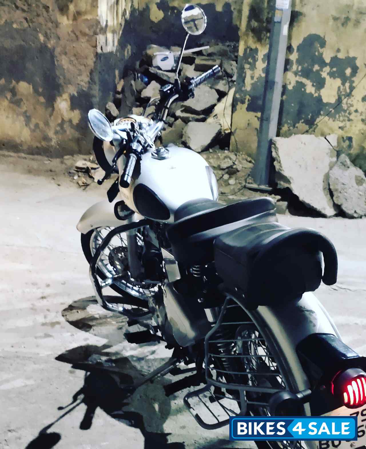 Royal Enfield Classic 350