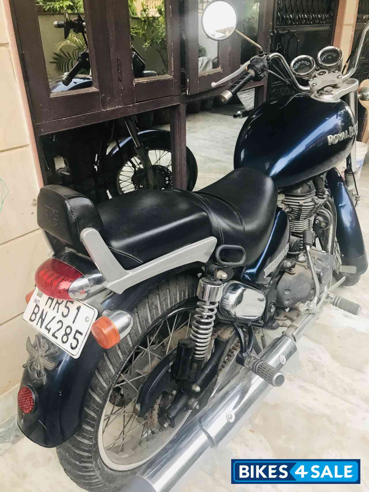 Marine Royal Enfield Thunderbird 350 Marine Royal Enfield Thunderbird 350