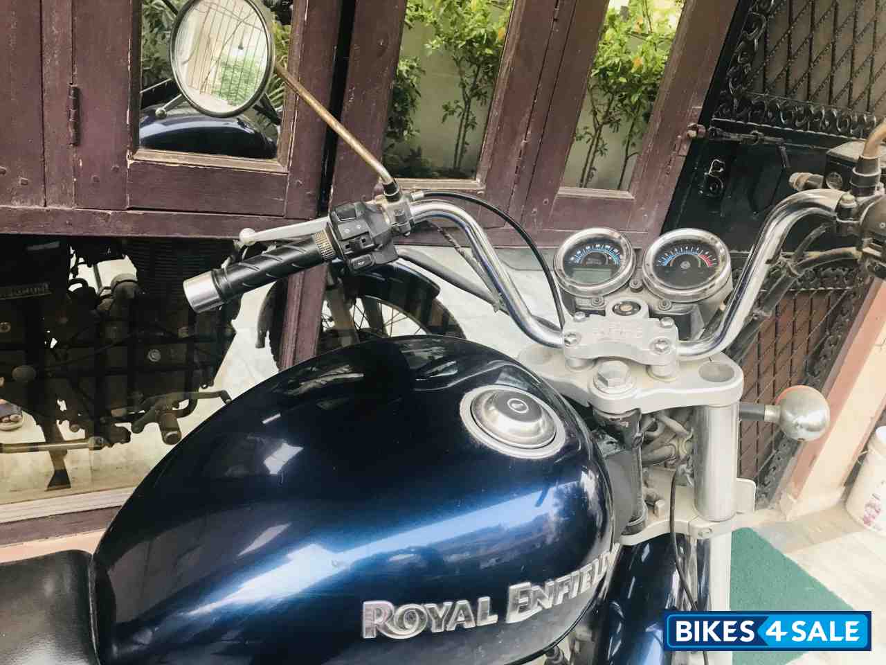 Marine Royal Enfield Thunderbird 350 Marine Royal Enfield Thunderbird 350