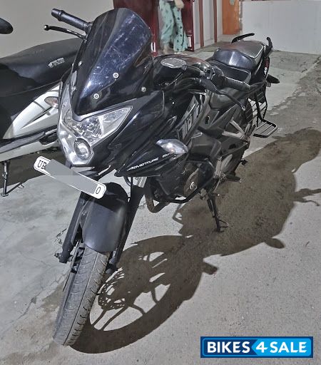 Black Bajaj Pulsar AS 150 Black Bajaj Pulsar AS 150