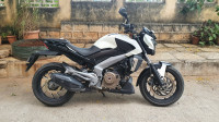 White Bajaj Dominar 400