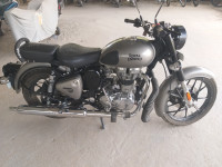 Gun Metal Grey Royal Enfield Classic Gunmetal Grey