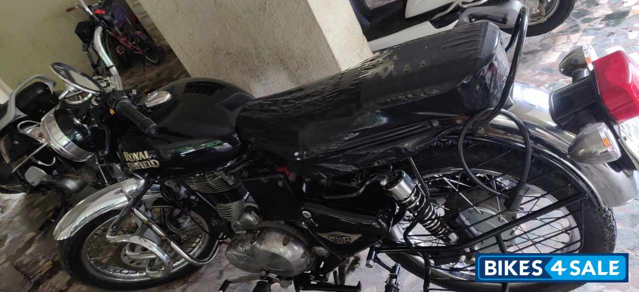 Magnetic Black Royal Enfield Bullet Electra