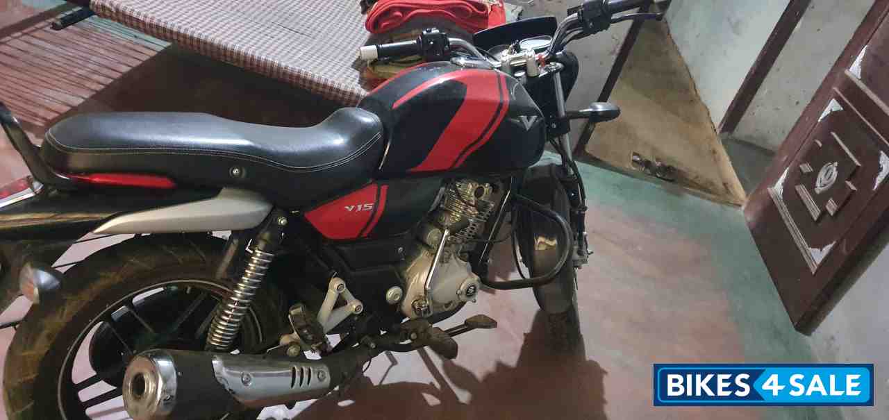 Black Red Bajaj V15